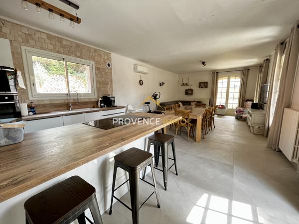 Salon-de-Provence (13300) Villa 172m² - Garage 26m² - Terrain 912m²