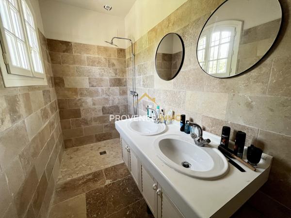 Salon-de-Provence (13300) Villa 172m² - Garage 26m² - Terrain 912m²