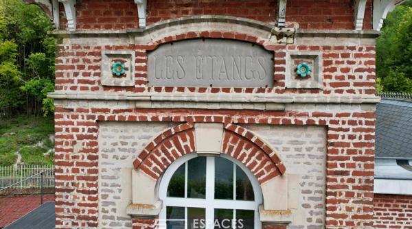 Exceptionnel – Joli domaine de 3 maisons face aux étangs de Corbie