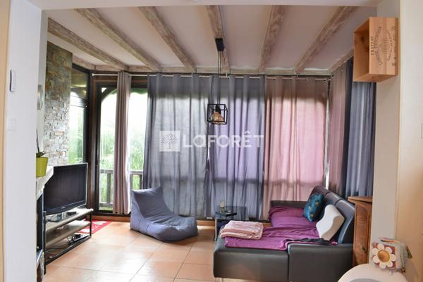 Location maison près de Saint-Pantaléon-de-Larche - 5 pièce(s) - 119 m² - 950 €/mois
