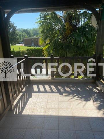 Location maison près de Saint-Pantaléon-de-Larche - 5 pièce(s) - 119 m² - 950 €/mois