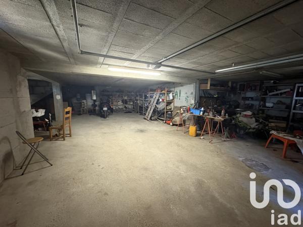 Maison à vendre 7 pièces 241 m² Aubenas