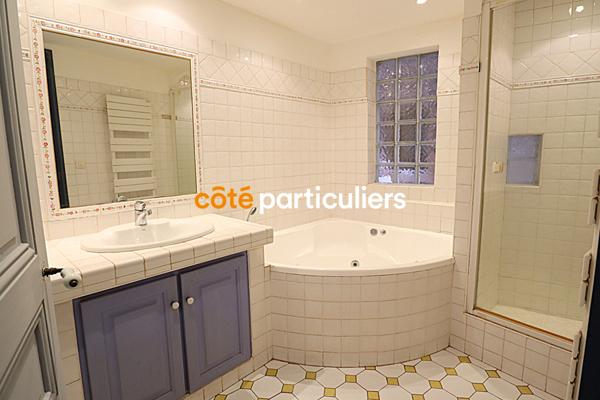 Vente Appartement81,46 m² - 4 Pièces - ROQUEBRUNE SUR ARGENS (83520)