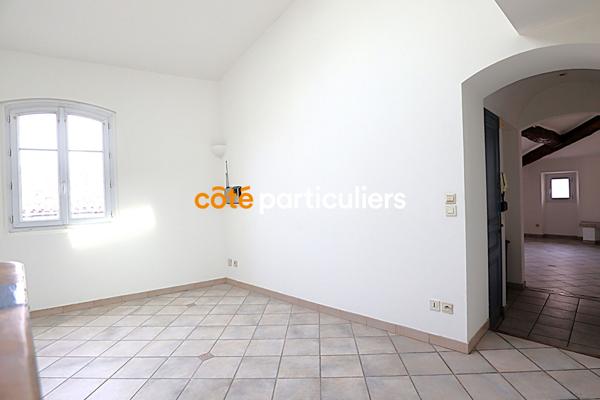 Vente Appartement81,46 m² - 4 Pièces - ROQUEBRUNE SUR ARGENS (83520)