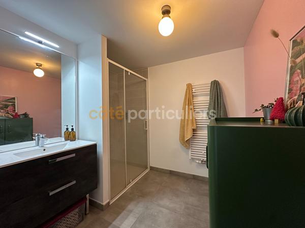 Location
                Appartement70 m² - 3 Pièces -
                    BORDEAUX (33100)