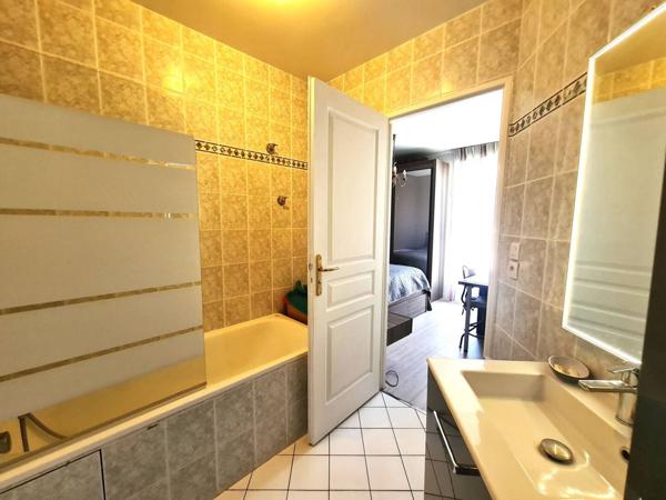 Appartement Ozoir La Ferriere 4 pièce(s) 107.7 m2
