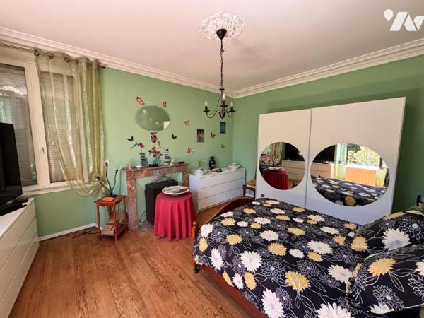 SECTEUR LENAULT - MAISON D'HABITATION EN PIERRE AVEC JARDIN