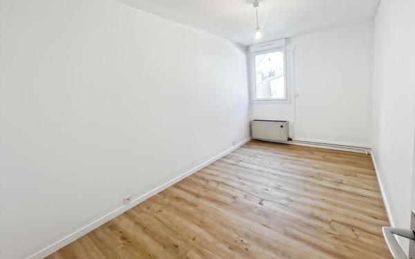 Appartement à vendre    4 pièces • 72,32 m2 Périgueux