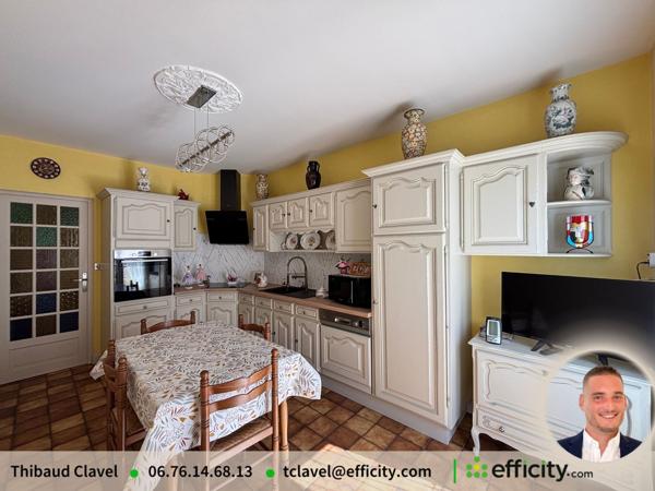 Maison
         5 pièces
        - 138 m² 220 000 € *