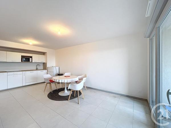 Appartement T3 à vendre  3 pièces - 64,50 m2 CAVALAIRE SUR MER - 83