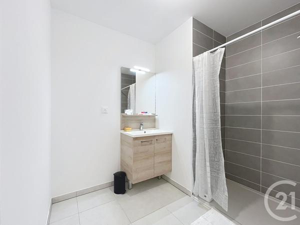 Appartement T3 à vendre  3 pièces - 64,50 m2 CAVALAIRE SUR MER - 83