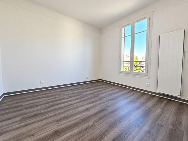 MONTREUIL - SOLIDARITÉ , Montreuil