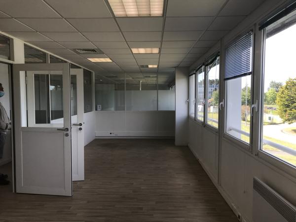 BUREAUX A LOUER - 375 M2 - SAINT NAZAIRE - ZI BRAIS - OPEN SPACE - 300 M2