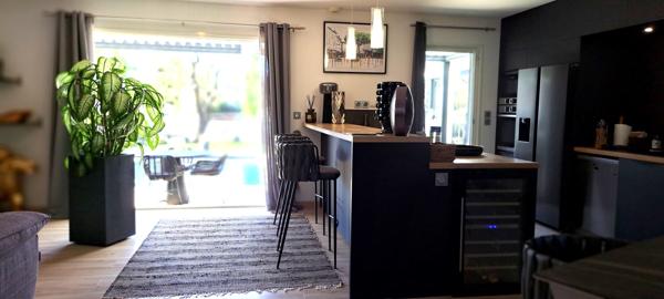 Cabrières-d'Avignon (84220) Villa de charme à Cabrières d'Avignon