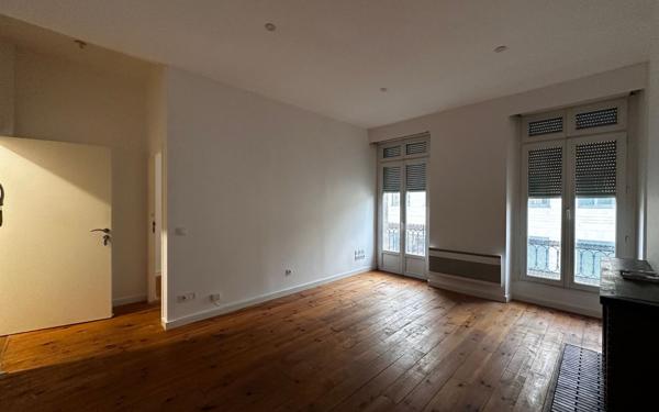 Appartement à louer    2 pièces • 37,20 m2 Bordeaux