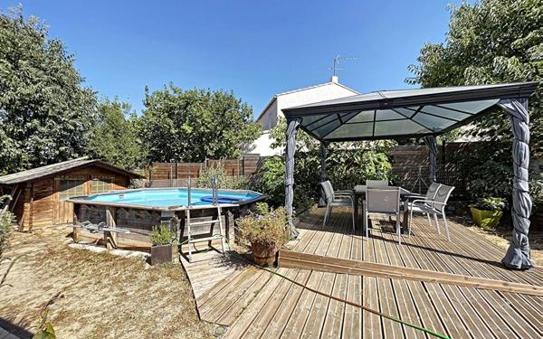 Maison à vendre    3 pièces • 81 m2 Venelles