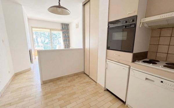 Appartement à vendre    2 pièces • 26,43 m2 Sanary-sur-Mer