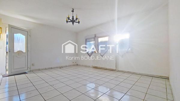 Maison individuelle de plain-pied, 3 chambres, garage, dépendance sur 440 m2 de terrain...