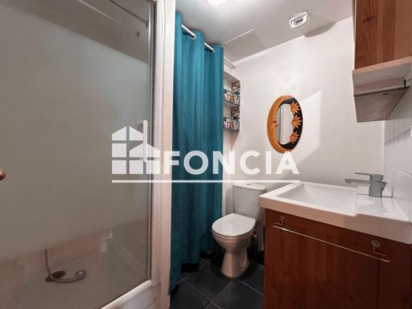 Location Studio meublé 31.62 m² - 12 RUE DU MINAGE La Rochelle 17000