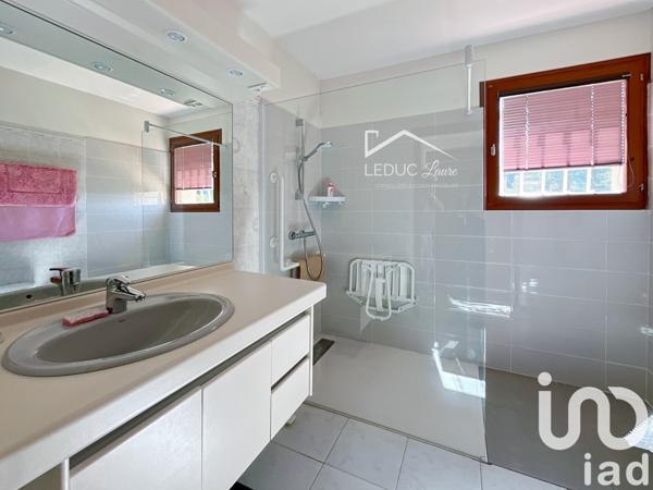 Maison à vendre 4 pièces 120 m² Goudargues