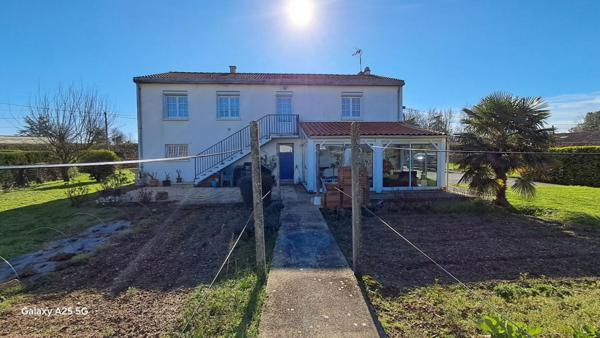 CHARMANTE MAISON   5 pièce(s) 105 m2 sur terrain  1100 m2 clôturé et plat