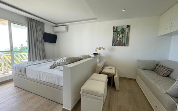 Appartement à vendre    1 pièce • 25 m2 Saint-François