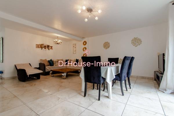 Maison à vendre 5 pièces de 216 m²