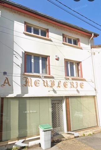 Duplex 180m2, 3 ch., commerce Rdc 90m2 A RÉNOVER