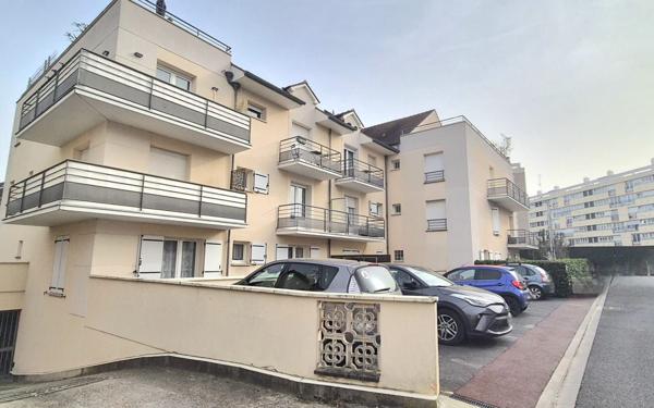 Appartement à vendre    1 pièce • 31 m2 Yerres