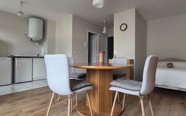 Appartement à vendre    1 pièce • 31 m2 Yerres