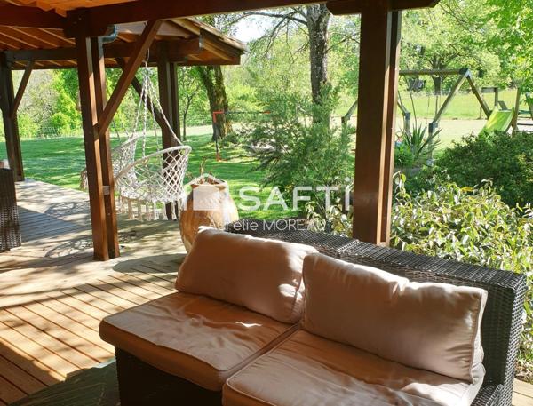 Propriété de charme avec grand terrain arboré