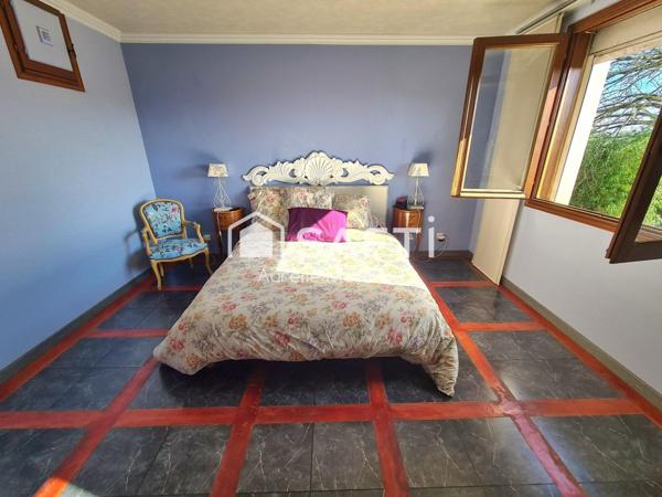 Propriété de charme avec grand terrain arboré