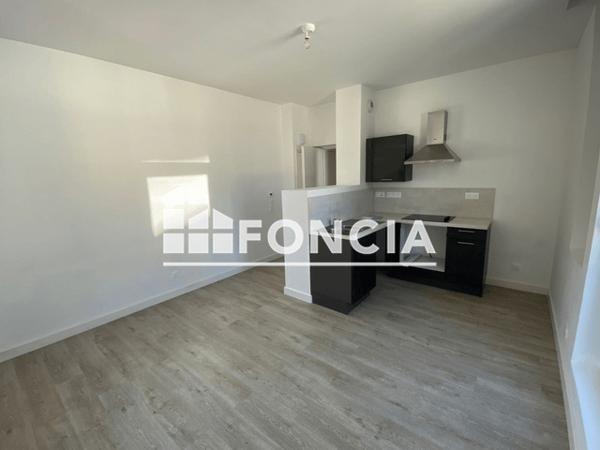 Location Appartement 2 pièces 39.6 m² - 52 RUE JEAN JAURES Armentieres 59280