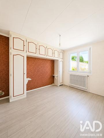 Maison à vendre 5 pièces 121 m² Saint-Quentin