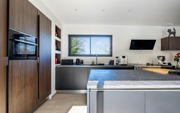 Maison à vendre    7 pièces •  Chessy