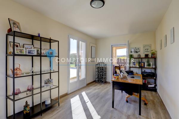 Maison 8 pièce(s) 5 chambre(s) 201.6 m²