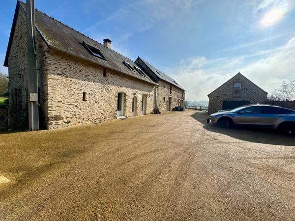 Maison en pierres 5 chambres avec bureau et terrain de 2,5 Hectares