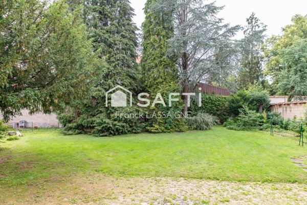 Centre ville Maison de Caractère avec terrain clos