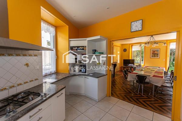 Centre ville Maison de Caractère avec terrain clos