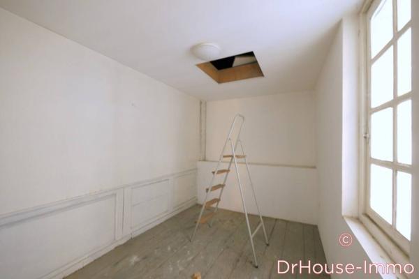 Immeuble à vendre 8 pièces de 200 m²