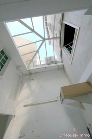 Immeuble à vendre 8 pièces de 200 m²