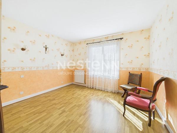 A vendre à Arpajon sur Cère, Maison de 6 pièces d'une surface de 132 m² avec jardin d'environ 700 m².