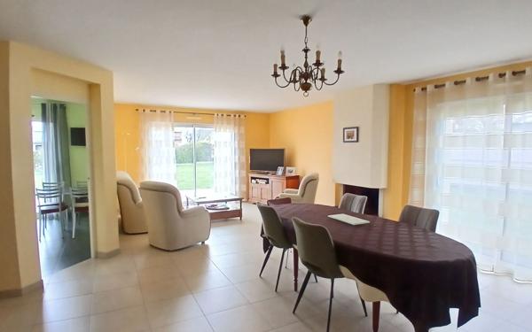 Maison à vendre    6 pièces • 193 m2 Noyal-sur-Vilaine