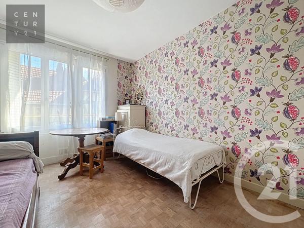 Maison à vendre  10 pièces - 217,85 m 2   TROYES  - 10
