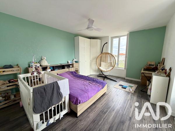 Maison à vendre 8 pièces 246 m² Parthenay