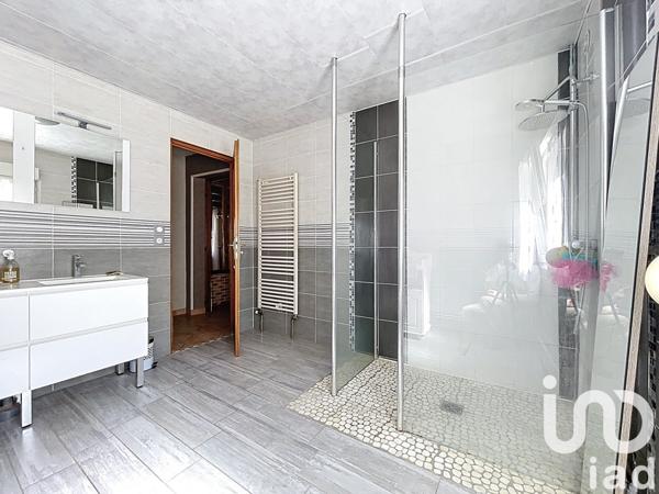 Maison à vendre 7 pièces 226 m² Valmy