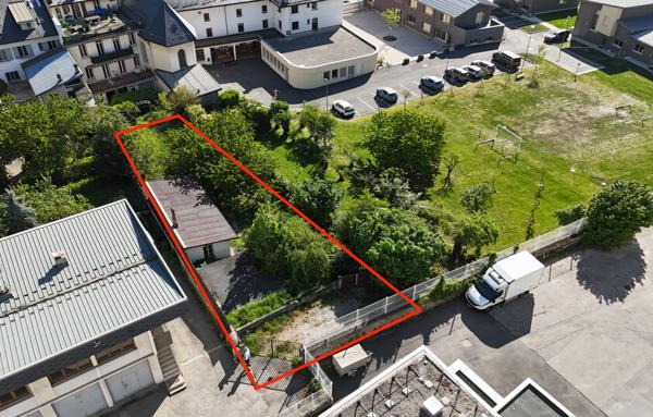 Terrain à Batir de 589 m²