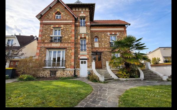 Maison à vendre    8 pièces • 224 m2 Saint-Maur-des-Fossés