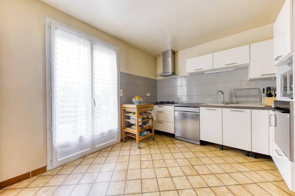 Maison Pontault Combault 6 pièce(s) 130 m2
