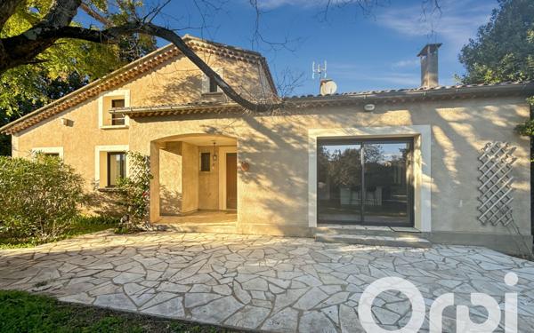 Maison à vendre    8 pièces •  Pont-Saint-Esprit